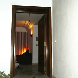https://happy-house.tunis-best-hotels.com